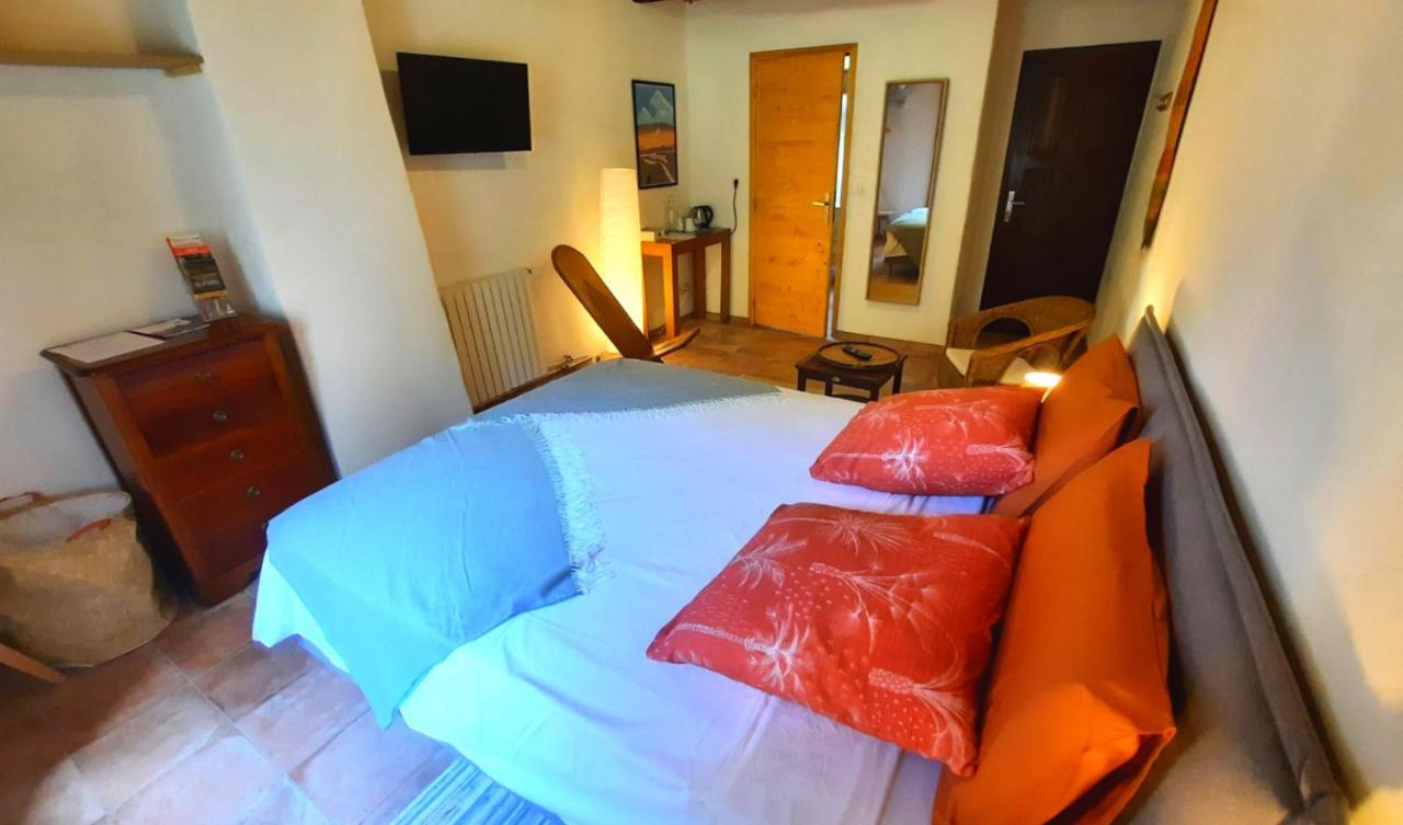 Mas De Boissiere - Chambres D'Hotes Avec Piscine Et Jacuzzi Cros  Екстер'єр фото