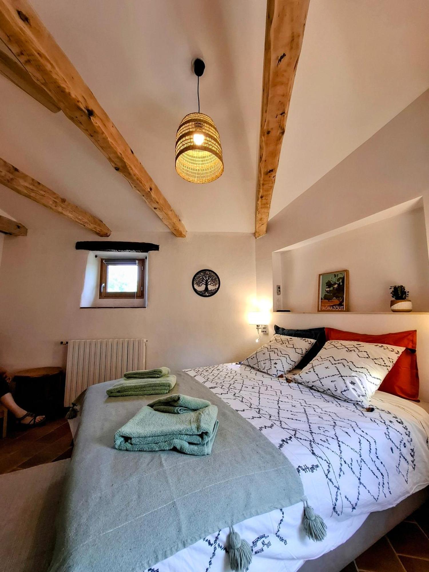 Mas De Boissiere - Chambres D'Hotes Avec Piscine Et Jacuzzi Cros  Екстер'єр фото